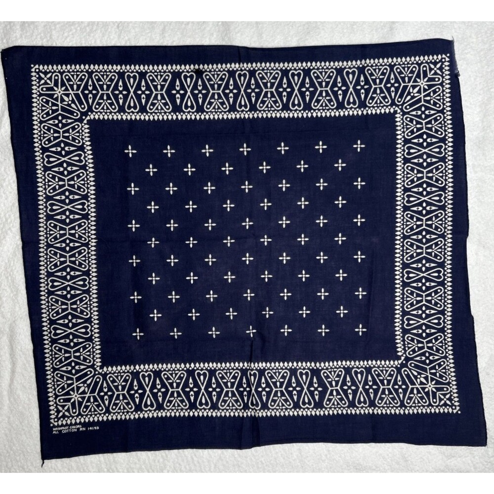 Vintage  Bandana Washfast 14193 Cross Floral Pattern Navy Blue 1950’s Wamcraft